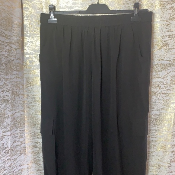 VINTAGE🧚♀️TAHARI Black High Waisted Cargo Flare/Wild Leg Pants/Trousers - Picture 4 of 15
